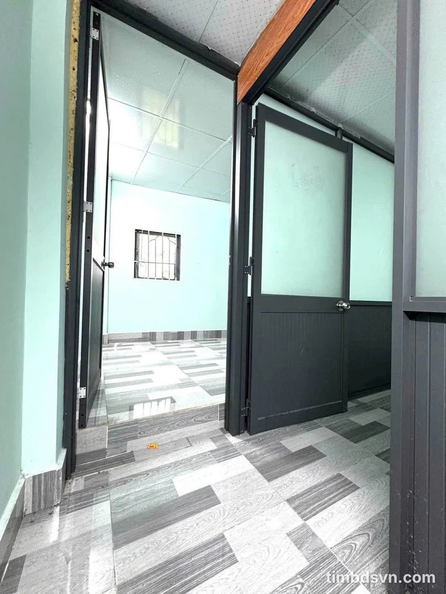 Bán nhà cấp 4 gác lửng 40m² 2PN Hóc Môn 950 triệu - Ảnh thu nhỏ 2
