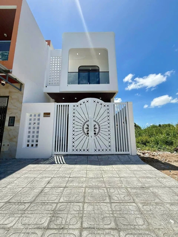 Bán nhà 1 trệt 1 lầu 100m² Rạch Giá, Kiên Giang, 3 tỷ 50