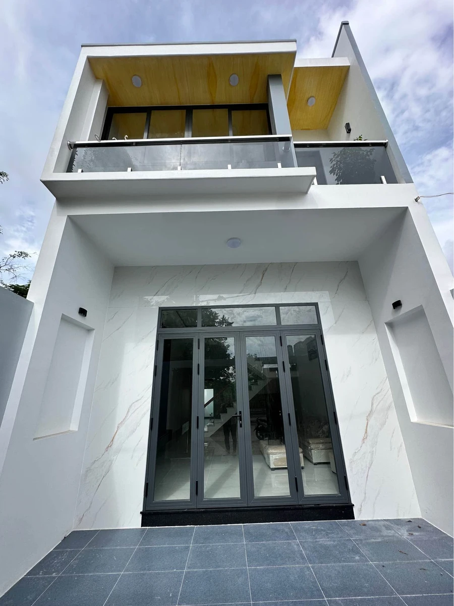Bán nhà 1 trệt 1 lầu 5x20m, 3PN, đường số 13 KDC Đại Dương, Phường 6, Tân An, Long An - Ảnh thu nhỏ 3