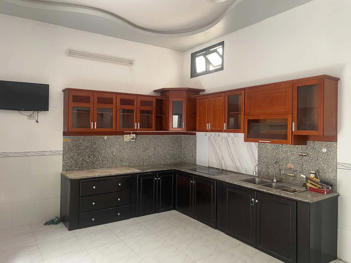 Bán nhà 200m² góc ngã tư Lê Duẩn, Phan Thiết 3.7 tỷ - Ảnh thu nhỏ 4