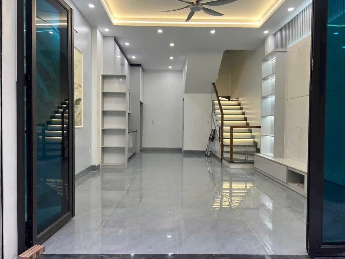 Bán nhà 3 tầng 42m² 3PN Tân Kim Bình Tân - Ảnh 1