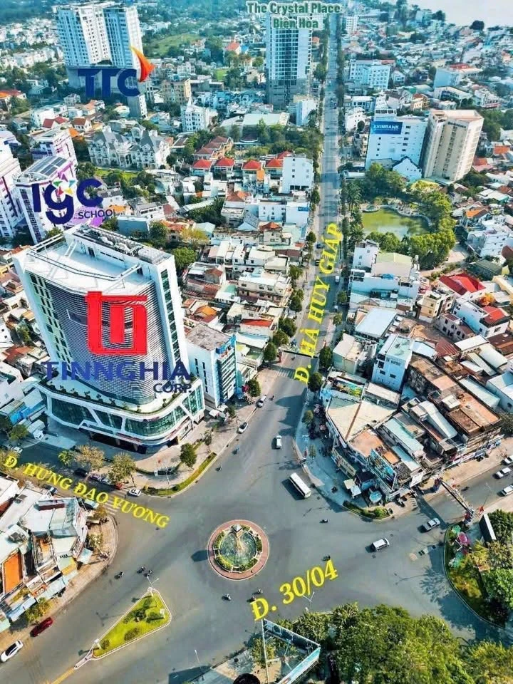 Bán nhà lầu 2 phòng ngủ 80m² Quyết Thắng, Biên Hoà 1,99 tỷ - Ảnh 1