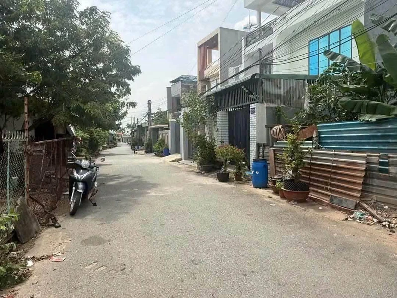 Bán đất thổ cư 349m2 ngang 18m gần Làng Đại học Quốc gia, giá 9 tỷ