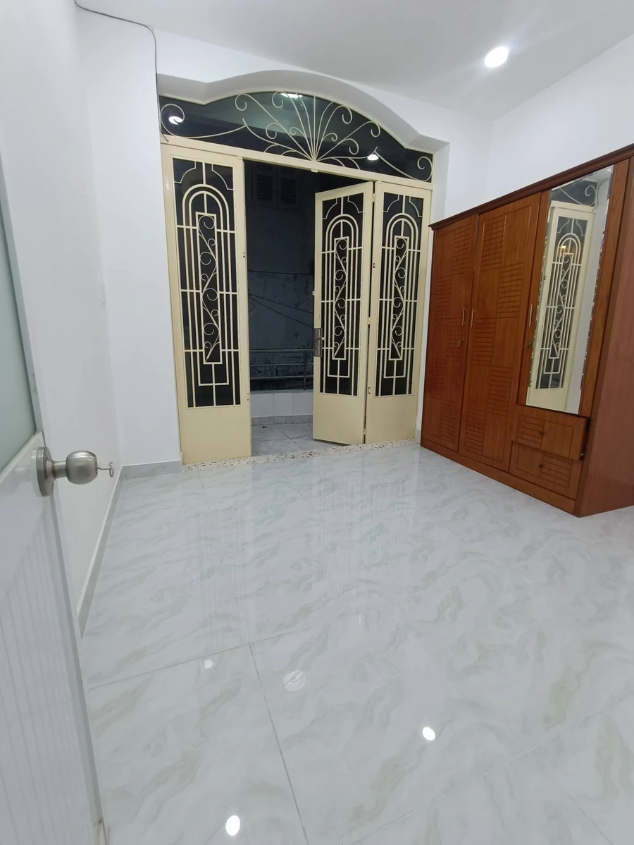 Cho thuê nhà nguyên căn Quận 5, 5 PN, 56 m2, 19 triệu/tháng - Ảnh thu nhỏ 4