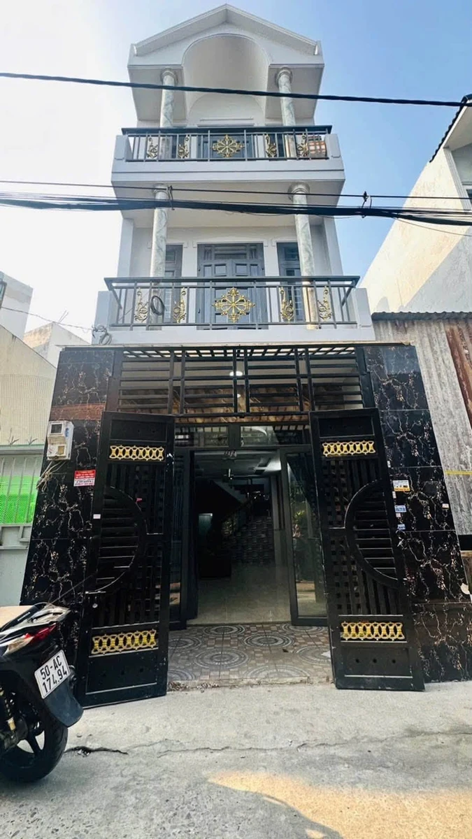 Bán nhà 3 tầng 69m2 5PN hẻm xe hơi Hiệp Thành 13, Quận 12, giá 5,39 tỷ - Ảnh thu nhỏ 2