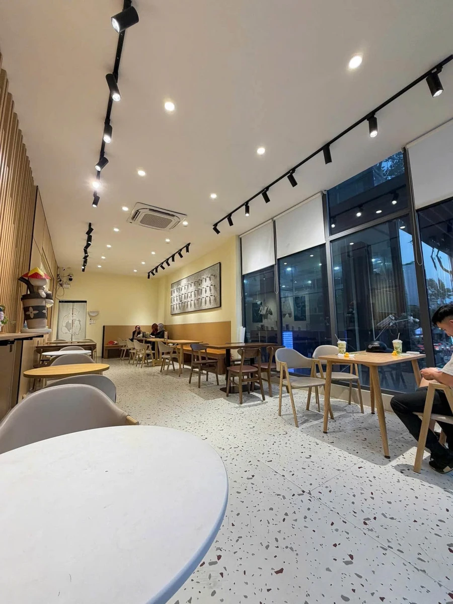Cho thuê shophouse góc 2 mặt tiền 80m2 Quận 1, 100 triệu/tháng - Ảnh thu nhỏ 3