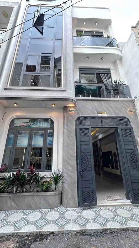 Bán nhà 4 tầng gara ô tô 6x11m, 5PN, Nguyễn Tư Giản, Gò Vấp, giá 8,6 tỷ