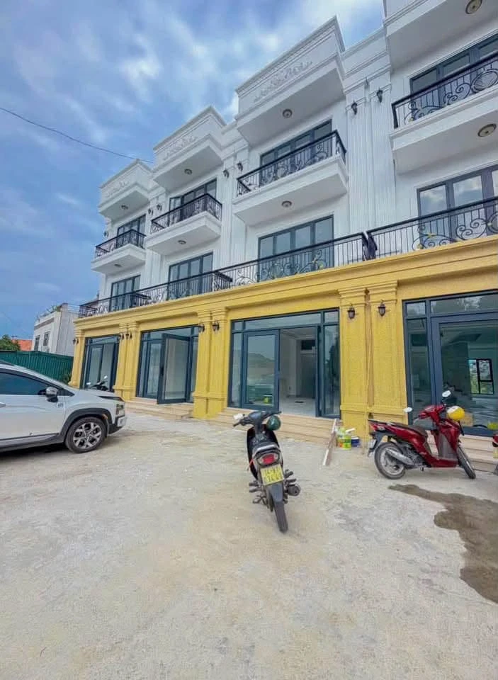 Bán nhà phố 5 tầng 95-105m² Mỏ Hạ Long, Hóc Môn, 4,85 tỷ - Ảnh 1