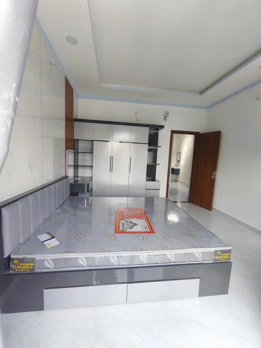 Bán nhà 1 trệt 1 lầu 3PN Hóc Môn, 90m², 2.4 tỷ - Ảnh thu nhỏ 5