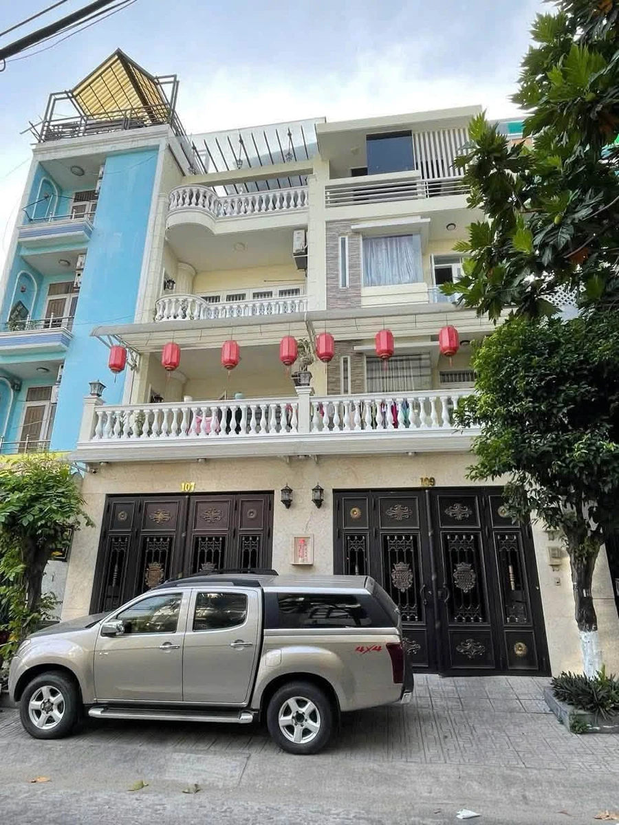 Bán nhà 5 tầng 180m² Đường 30 Quận 7 - Ảnh 1