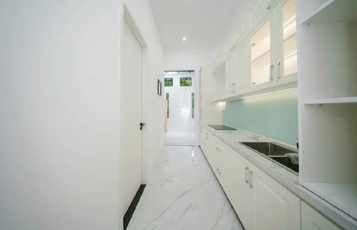 Bán nhà 3 tầng 100m² full nội thất Quảng Tế, Quận 1 - Ảnh thu nhỏ 5