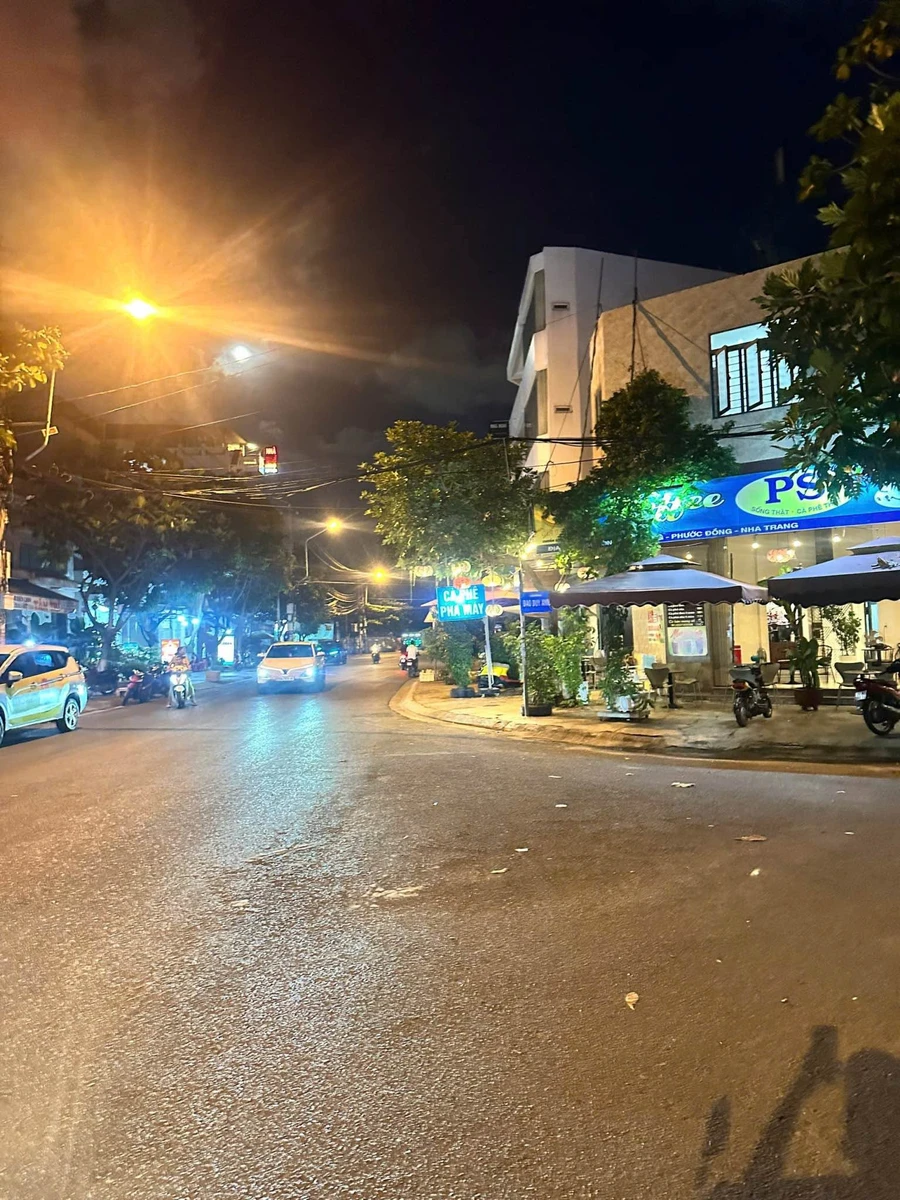 Bán nhà mặt đường Đào Duy Anh Nha Trang 90m2 4 tỷ 750 triệu - Ảnh 1