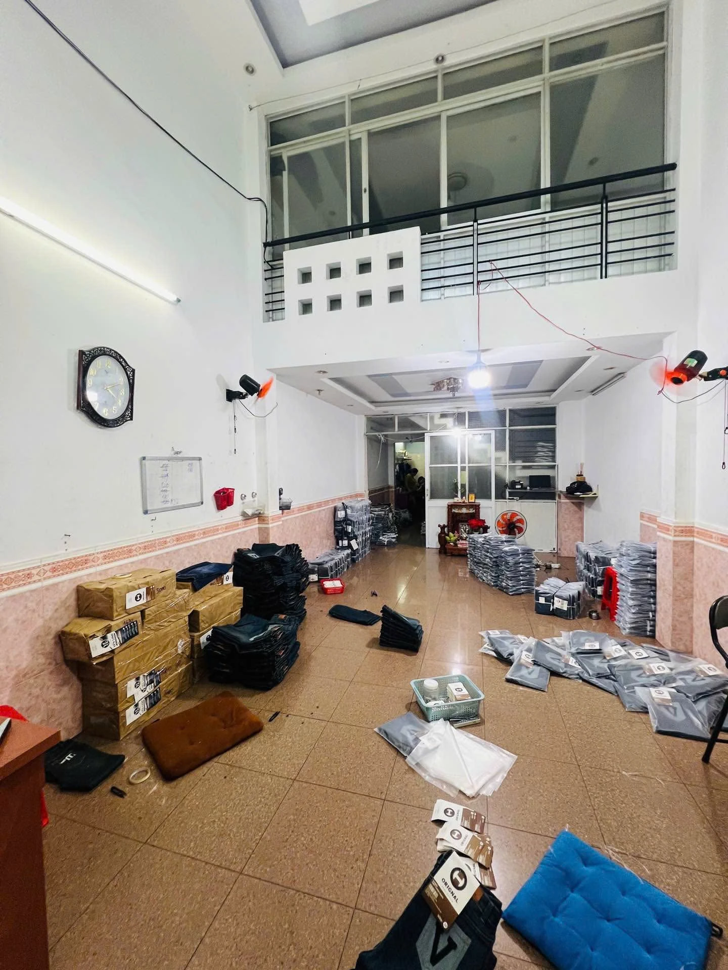 Bán nhà mặt tiền Lê Sao Tân Phú, 66m2, 4 tầng, 9,5 tỷ - Ảnh 1