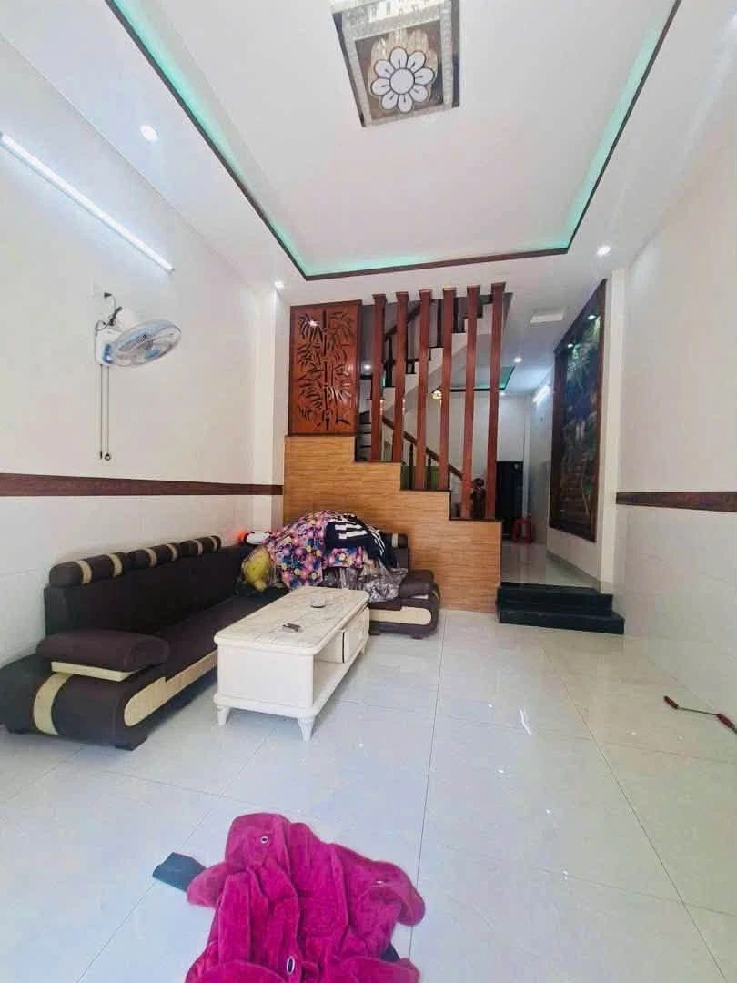 Bán nhà 3 tầng mặt tiền 40m² Nguyễn Hòa Quy Nhơn 3,95 tỷ - Ảnh thu nhỏ 3