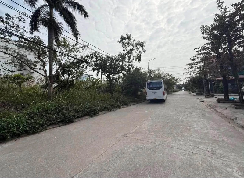 Bán biệt thự góc 267m2 mặt tiền 12.4m Cẩm Phả