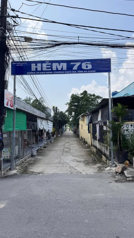 Bán nhà góc 2 mặt tiền 50m2, 2 phòng ngủ, Rạch Giá