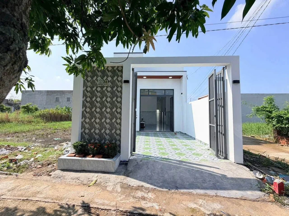 Bán nhà mới 96m² tặng nội thất tại Mỹ Lộc, 1 tỷ 450tr - Ảnh 1