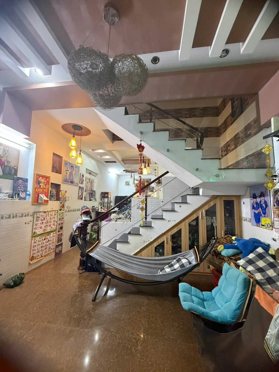 Bán nhà mặt tiền 1 trệt 2 lầu 58m² Phan Thiết - Ảnh 1