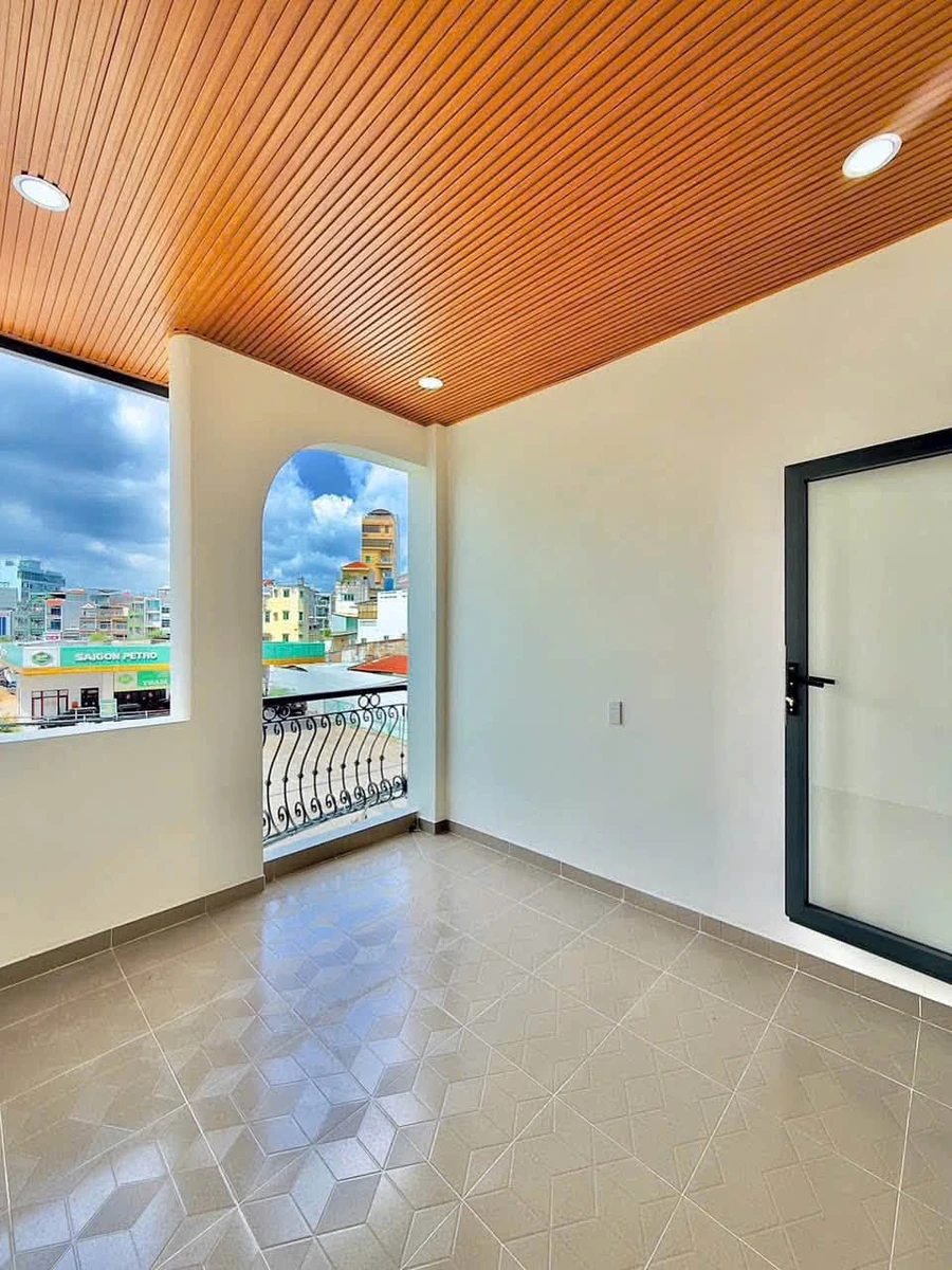 Bán nhà mặt tiền Nguyễn Xí 150m², 4 phòng ngủ 9,8 tỷ - Ảnh thu nhỏ 4