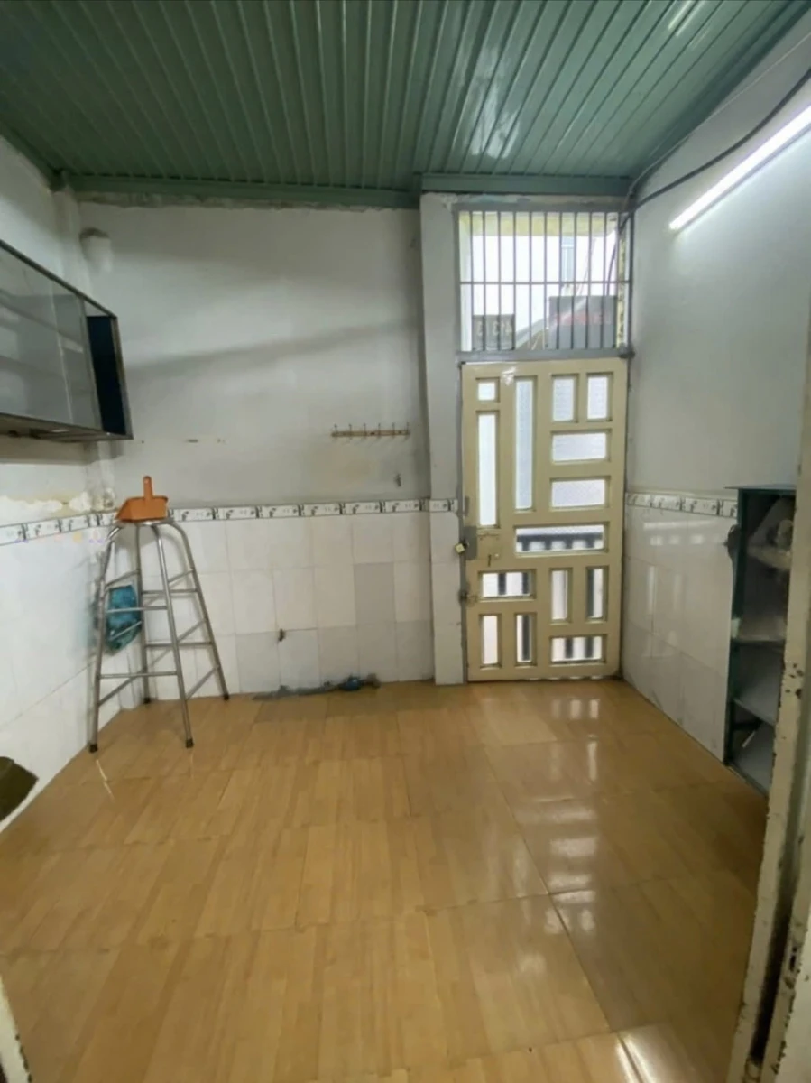 Bán nhà 4 tỷ 2 mặt tiền Lê Hồng Phong Q10, 42 m² - Ảnh thu nhỏ 3