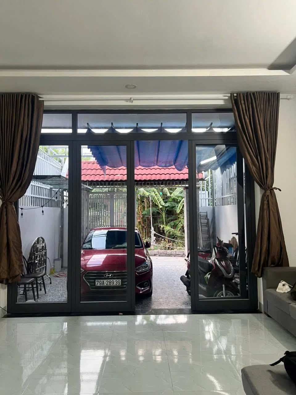 Bán nhà hẻm ô tô 3 PN full nội thất Phú Vĩnh Nha Trang - Ảnh 1