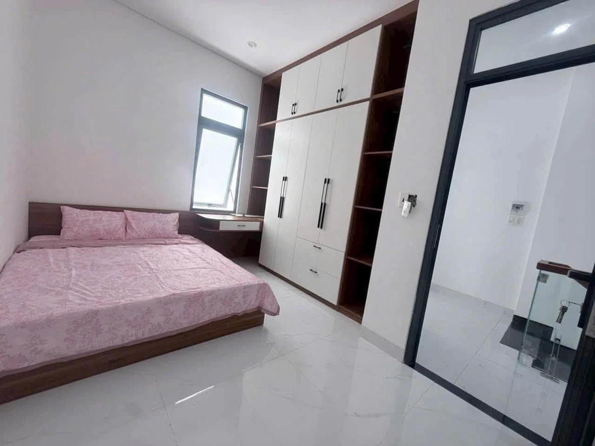 Bán nhà mặt tiền 187C Nguyễn Trường Tộ 3PN 2WC 105m2 - Ảnh thu nhỏ 5
