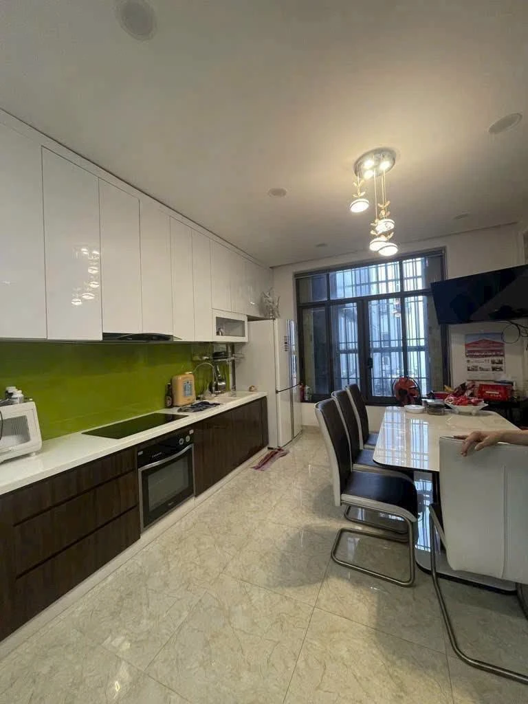 Bán nhà Quận 7 80m2 6 phòng ngủ 11,99 tỷ - Ảnh thu nhỏ 2
