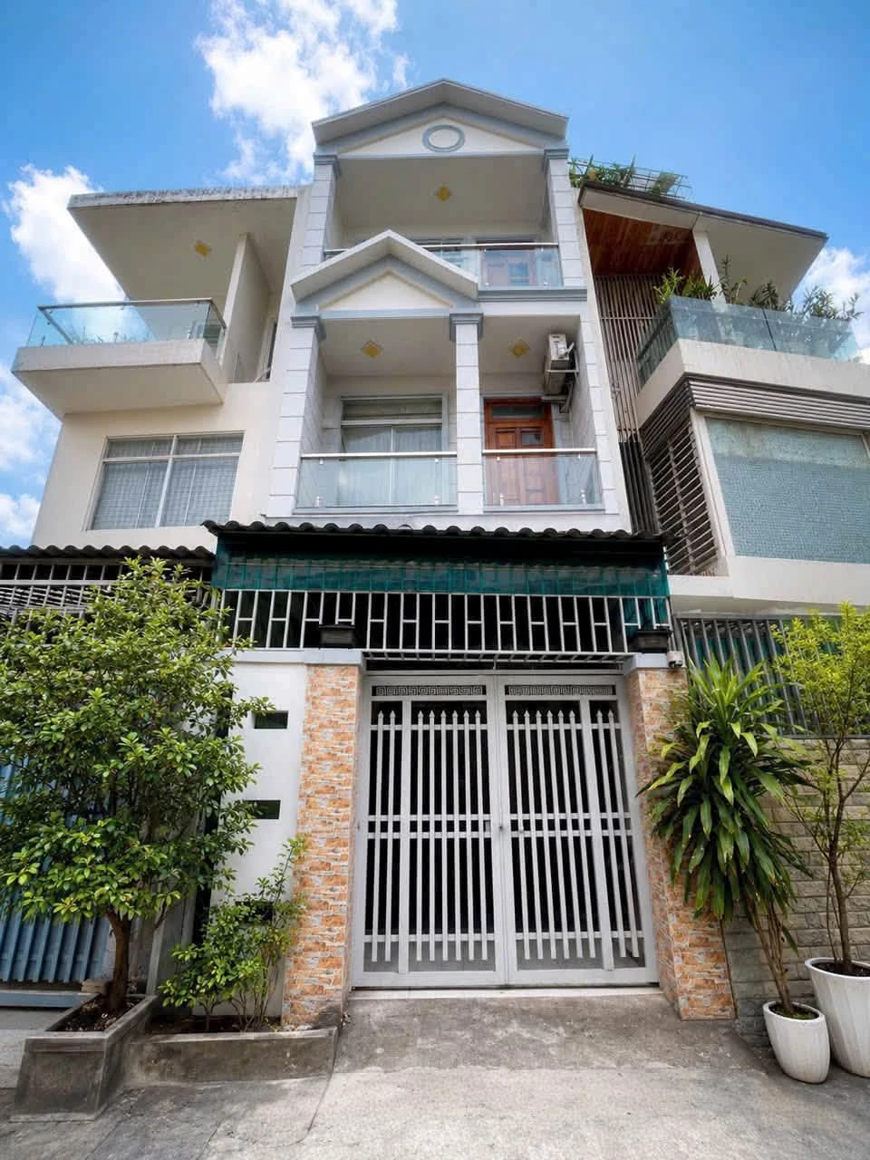 Bán nhà 3 tầng 52m² Chu Văn An Hiệp Phú Thủ Đức 6.4 tỷ - Ảnh 1