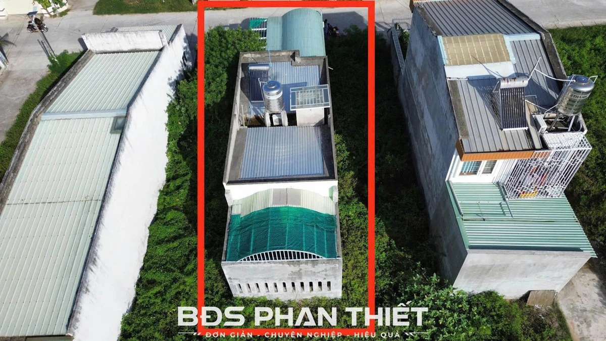 Bán nhà cấp 4 1PN 100m² sân ô tô Bình Thuận 1 tỷ 750 - Ảnh thu nhỏ 3