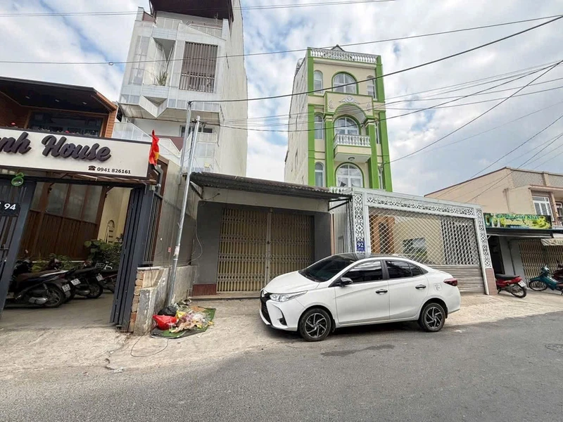 Bán nhà mặt tiền An Dương Vương 96,72m2, 1 hầm 1 trệt, giá 8,8 tỷ, Đà Lạt