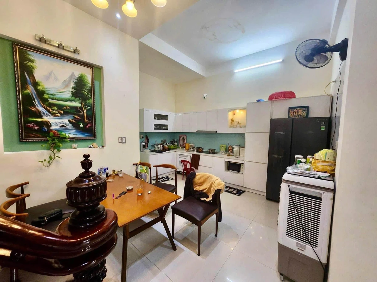 Bán biệt thự 2 mặt tiền 218m2 kiệt Phan Chu Trinh, Phường Thuận Hoá, Huế, giá 6,1 tỷ - Ảnh thu nhỏ 4