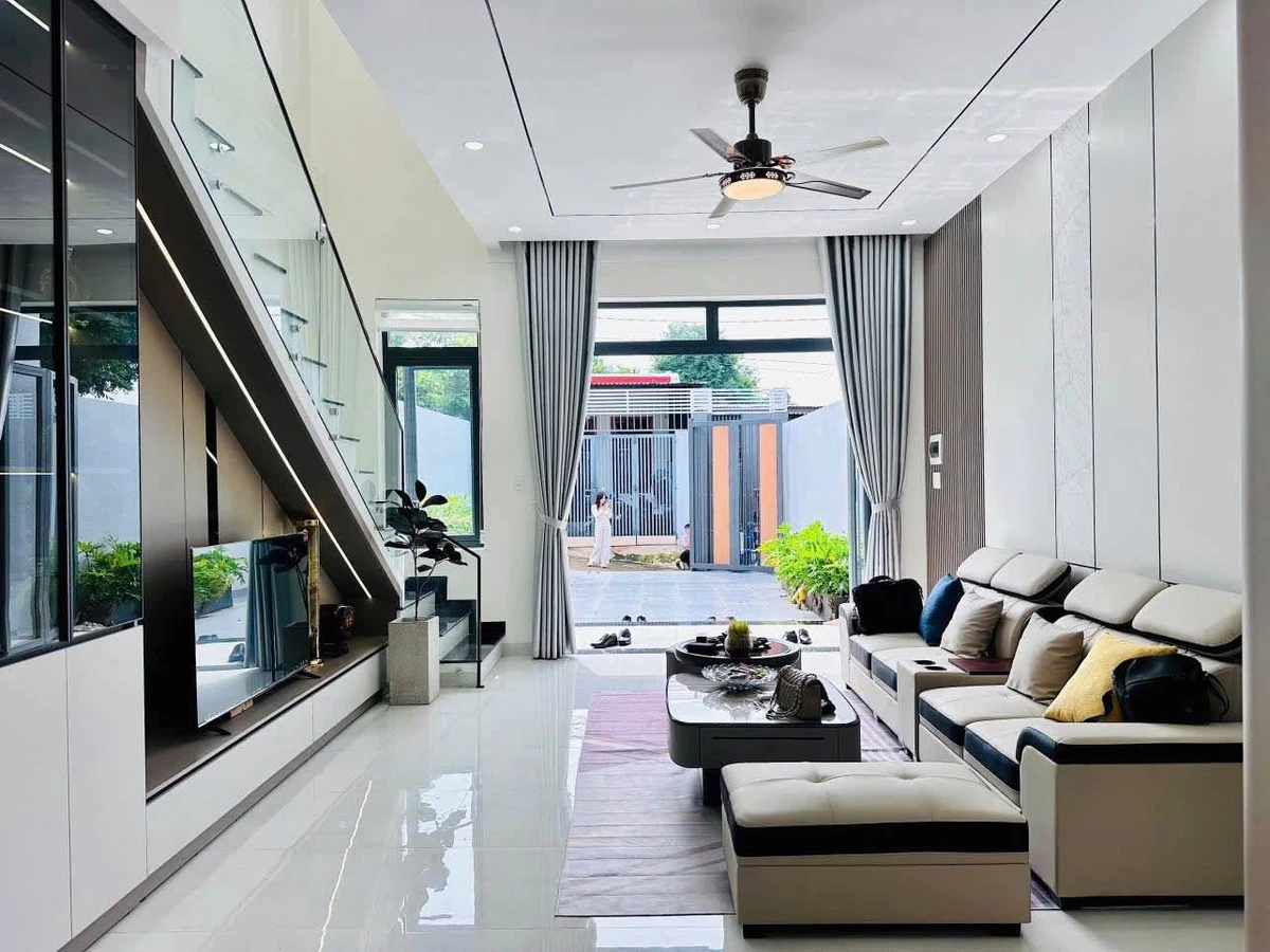 Bán nhà 5x24m full nội thất cao cấp Đắk Lắk 3,6 tỷ - Ảnh thu nhỏ 2