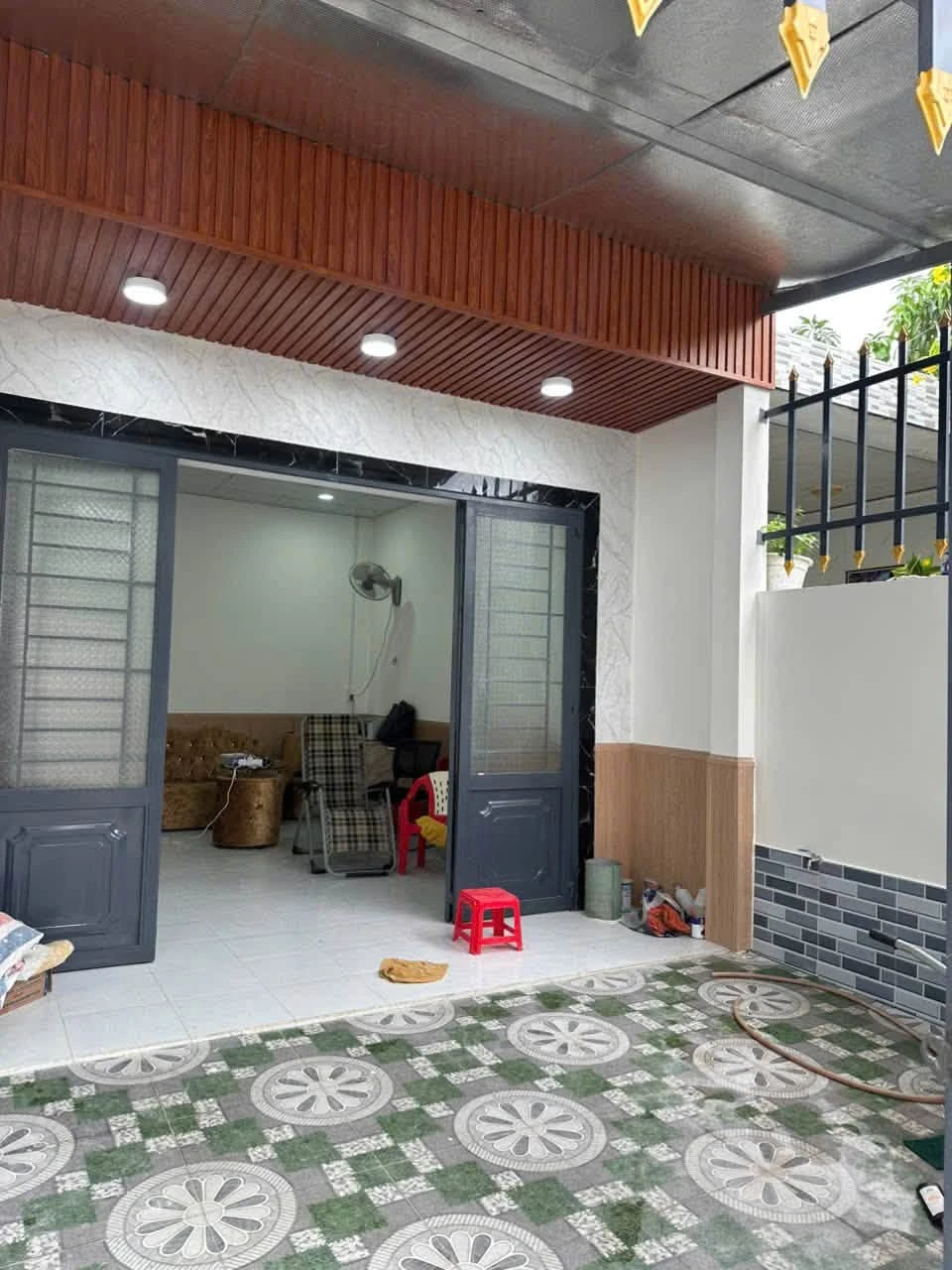 Bán nhà 104m2, 2PN tại Phường Phú Tân, Bình Tân - Ảnh 1