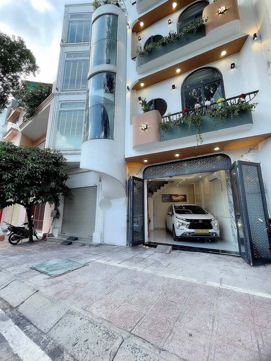 Bán nhà mặt tiền Trường Sa 5 tầng 4,5x7m, 3PN, giá 9,95 tỷ - Ảnh thu nhỏ 3