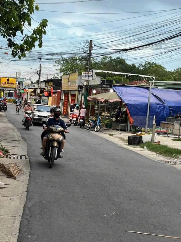 Bán đất lô góc mặt tiền ĐX 31 Phú Mỹ, 200m2, giá 5,9 tỷ, Phường Bình Dương
