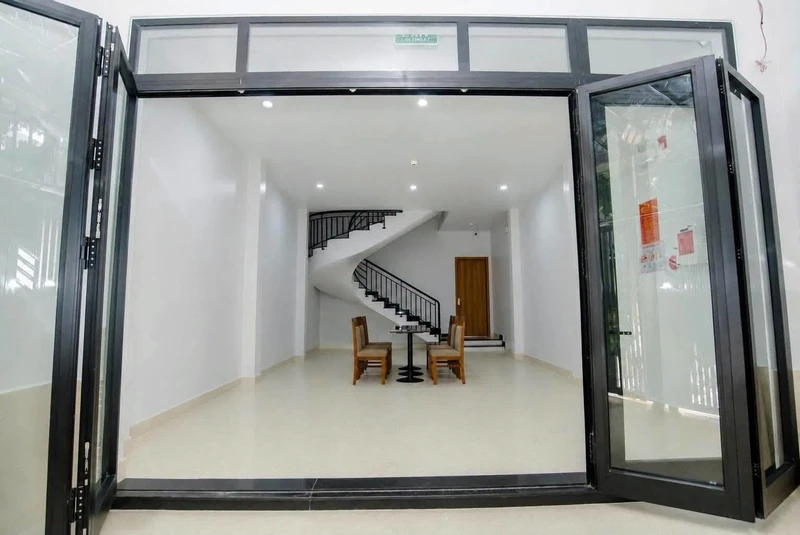 Bán nhà 3 tầng mặt tiền 5m5, 100m2, 12 tỷ, Hải Châu, Đà Nẵng