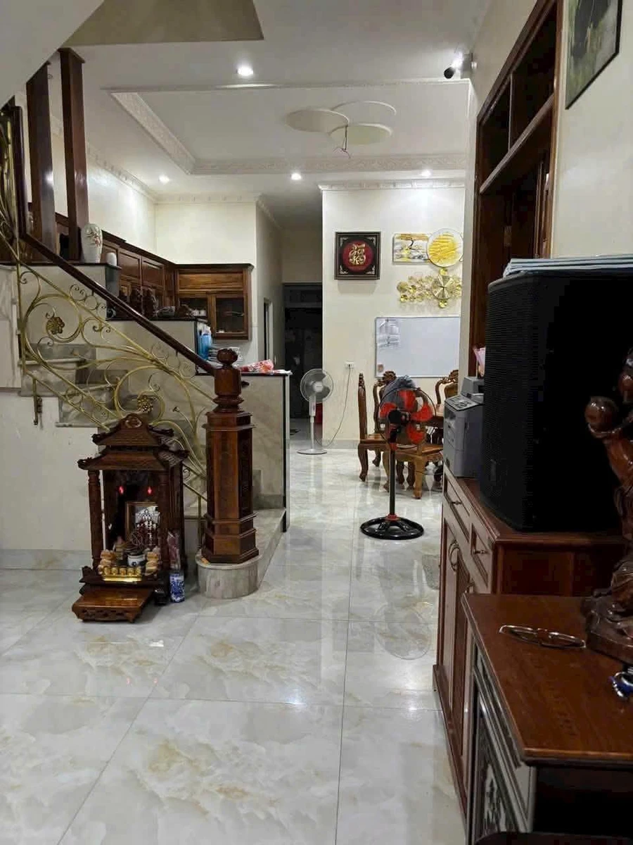 Bán nhà lầu mái Thái 3PN 3WC 132m² Bình Tân 5.8 tỷ - Ảnh thu nhỏ 4