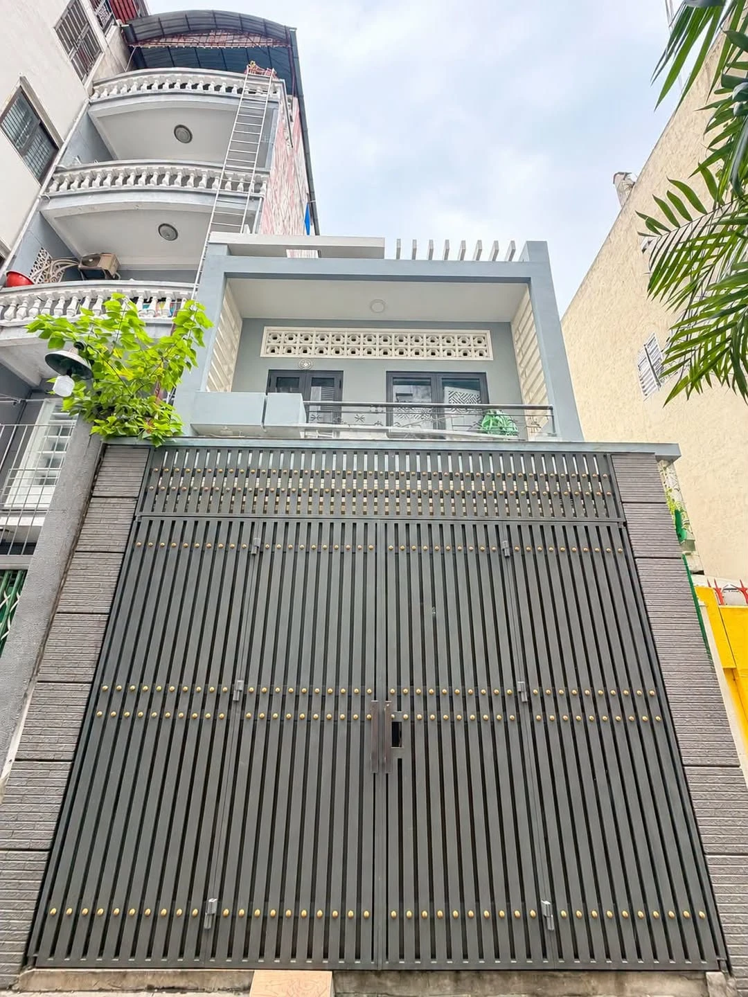 Bán nhà hẻm xe hơi Ngô Quyền Quận 5, 80m2, 2 tầng 3PN, giá 10,2 tỷ - Ảnh 1