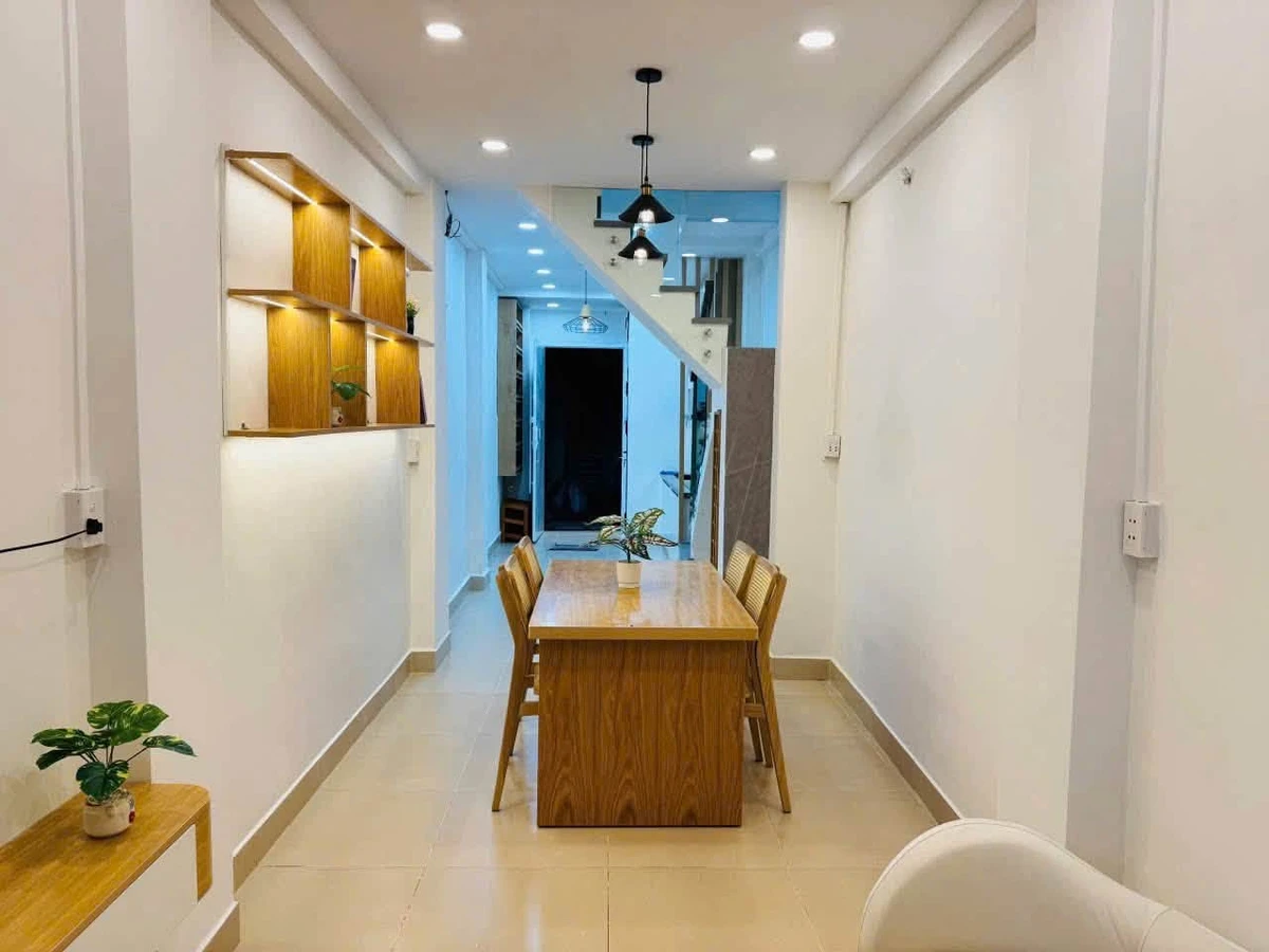 Bán nhà 2 mặt hẻm xe hơi 30m² 1 trệt 2 lầu đường Ba Tháng Hai, Quận 10 - Ảnh thu nhỏ 2