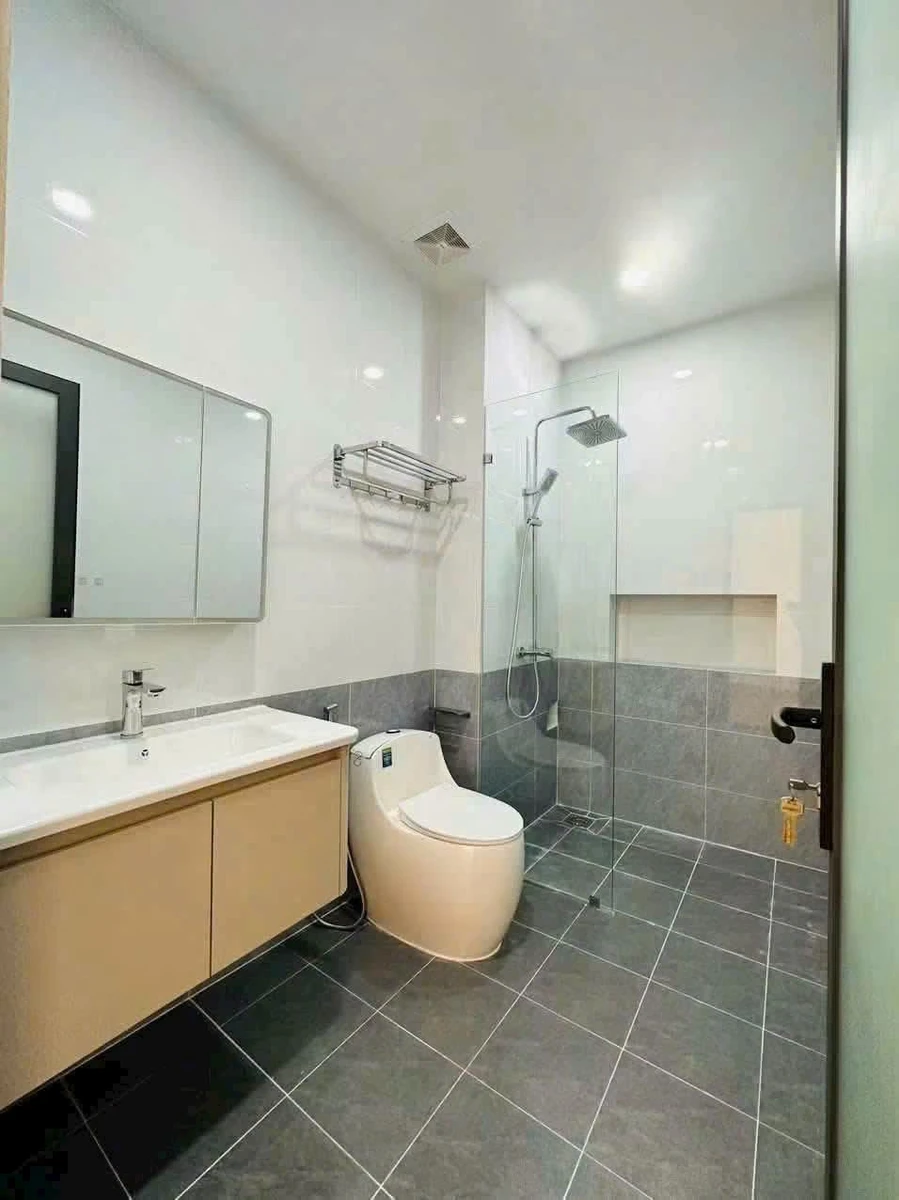 Bán nhà 1 trệt 2 lầu 4 PN, 100m², KDC Phúc Đạt, Bình Dương - Ảnh thu nhỏ 3