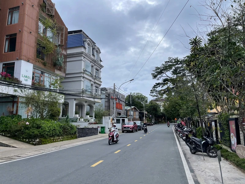 Bán đất 400m2 full thổ cư ngang 12m Huỳnh Thúc Kháng Đà Lạt 42 tỷ