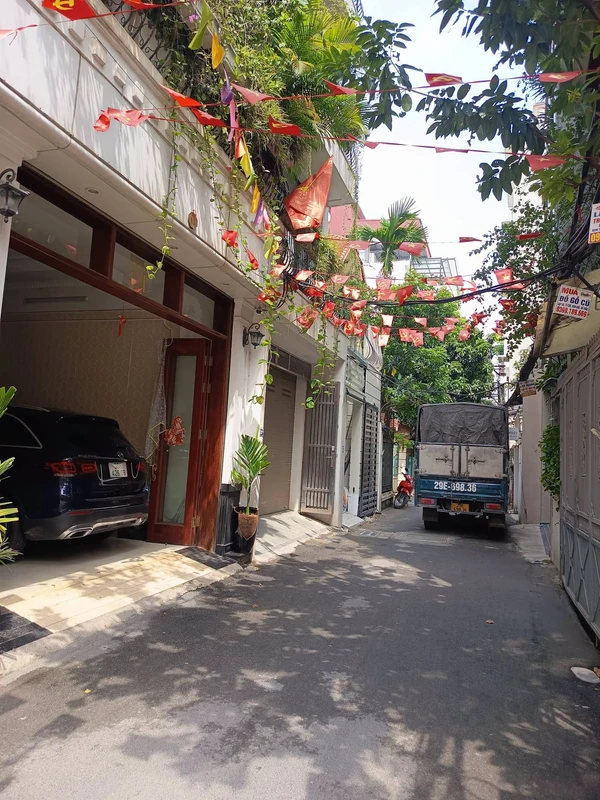 Bán đất Bồ Đề Ái Mộ 70m2 mặt tiền 5m, 260tr/m2