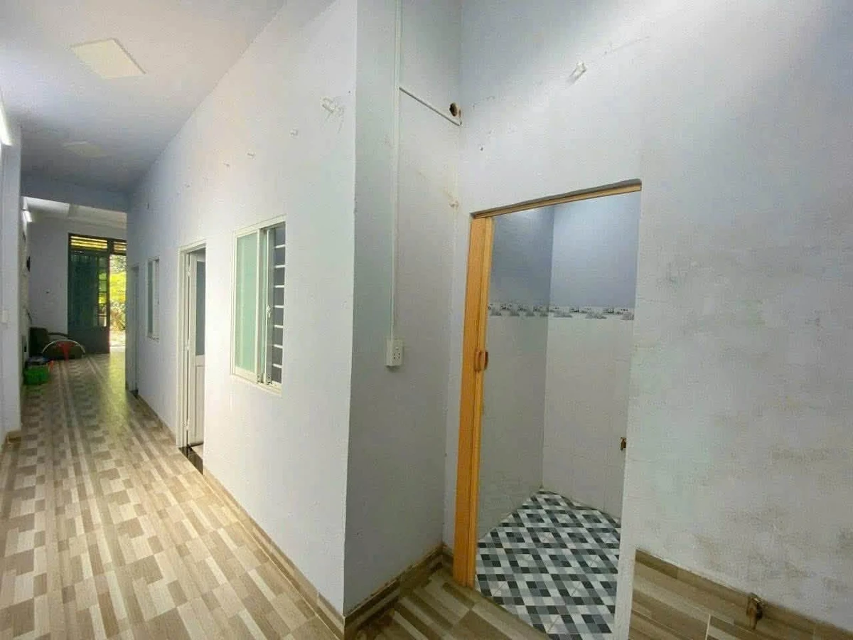 Cho thuê nhà cấp 4, 75m², 2PN 2WC, Phường Trấn Biên, 5 triệu/tháng - Ảnh thu nhỏ 2