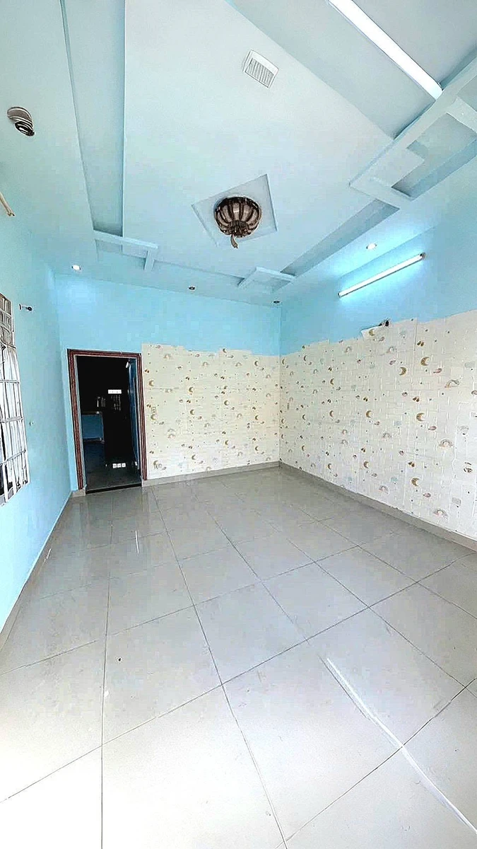 Bán nhà phố Tân Phong, 5m x 15.5m, 2PN, 2.3 tỷ - Ảnh 1