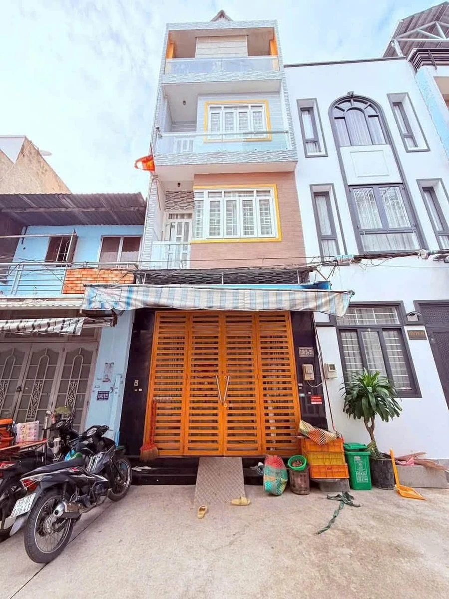 Bán nhà hẻm 40m² Bình Tân 5 tỷ 200 triệu - Ảnh 1