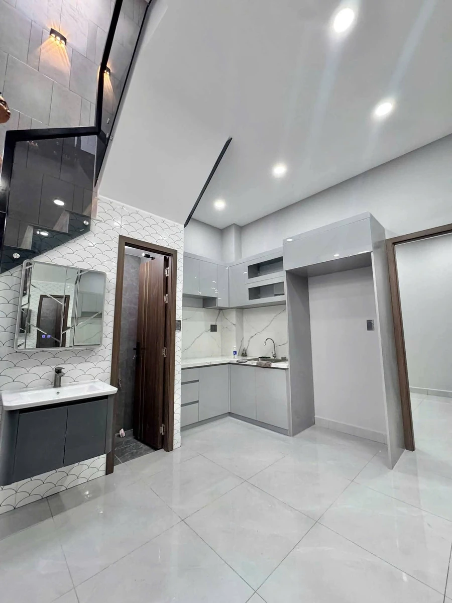 Bán nhà 3PN 44m² Ông Ích Khiêm, Quận 11, giá 6 tỷ - Ảnh thu nhỏ 2