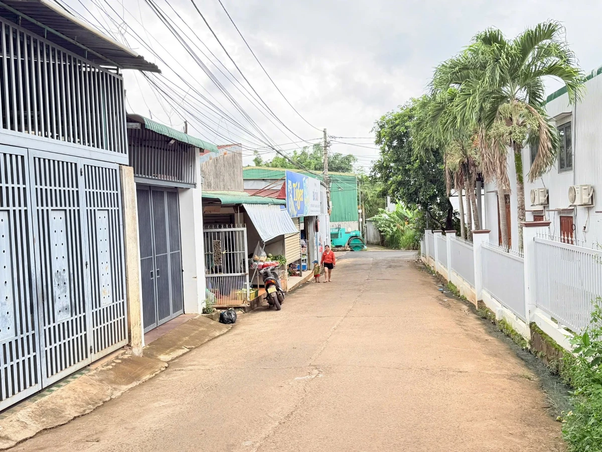 Bán 2 lô hẻm xe tải 100 m² Nguyễn Văn Cừ 1 tỷ 990 - Ảnh 1