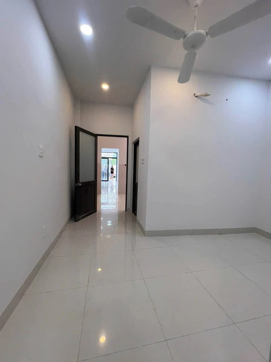 Bán đất thổ cư có nhà 108m2 Lê Quý Đôn, Phan Thiết 2 tỷ - Ảnh 1