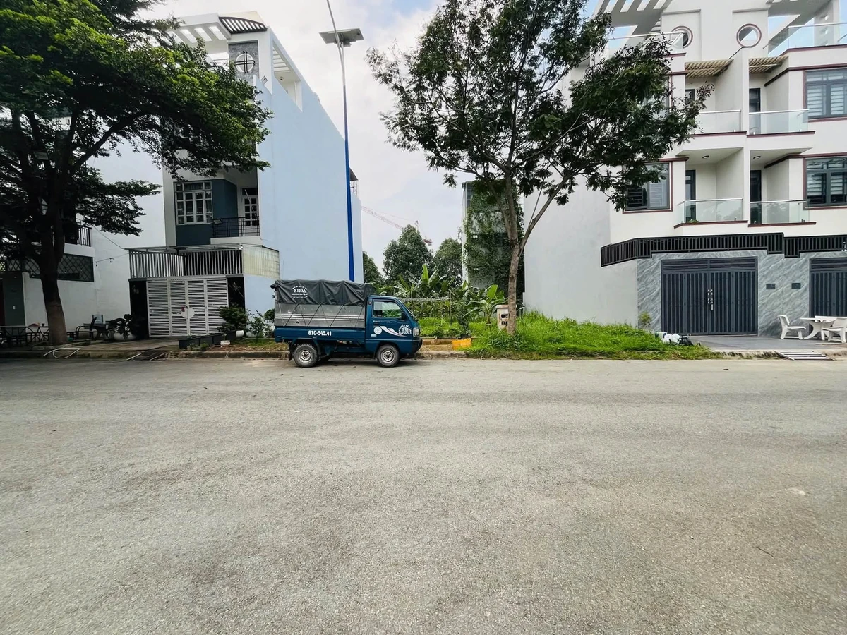 Bán đất 100m2 khu Bình Nguyên, Dĩ An, giá 5,8 tỷ - Ảnh thu nhỏ 2