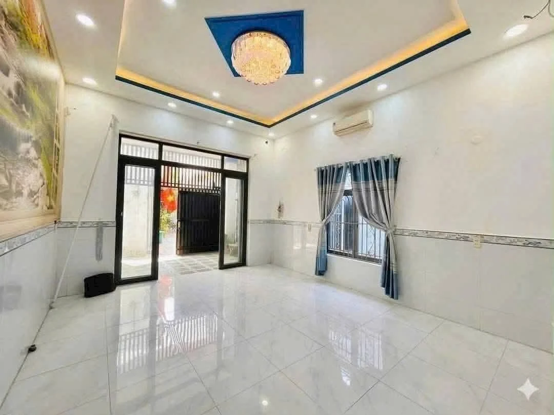 Bán nhà phố 96m² 3 phòng ngủ Gò Dưa Tam Bình nhỉnh 4 tỷ - Ảnh 1